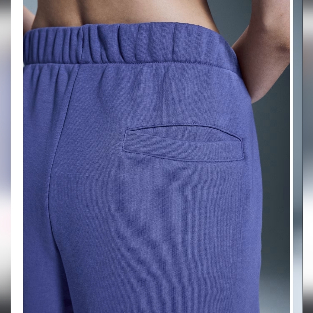 NWT Women's On Running Purple Jogger Pants - Picture 5 of 6